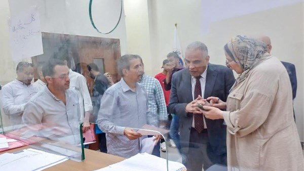 استعداداً لبدء الدراسة غدا.. محمد حسين يجري جولة تفقدية بجامعة طنطا الأهلية