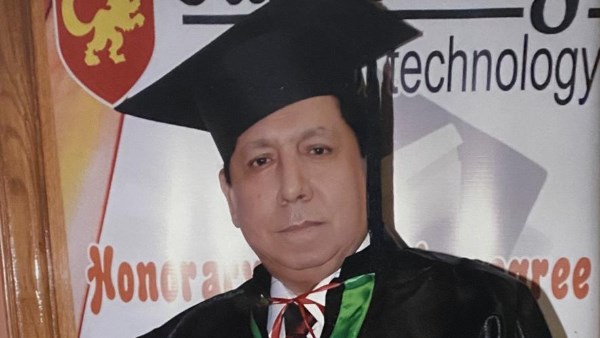 تكريم خبير المكياج السينمائي محمد عشوب في مهرجان بورسعيد الدولي