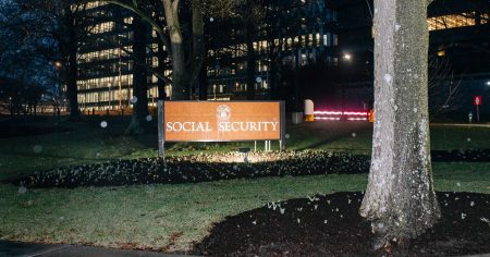 الحراس المسلحون وحليب العضلات: يكشف تحقيقات في مجلس الشيوخ عن تفاصيل دوج الاستيلاء