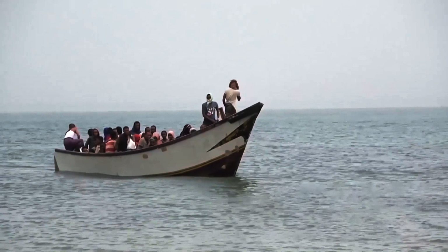 قصص مؤلمة لأفارقة دفعتهم ظروفهم القاسية للهجرة لليمن