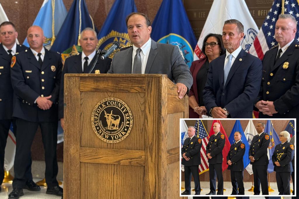 نظرة جديدة لشرطة سوفولك بعد أن ترى وزارة لونغ آيلاند الكثير من التغييرات ، والترقيات