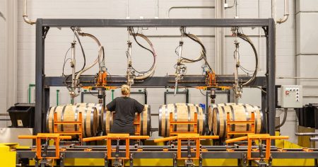 صناعة البوربون في حالة اضطراب. هل يمكن للتكنولوجيا توفير اللقطة التي تحتاجها؟