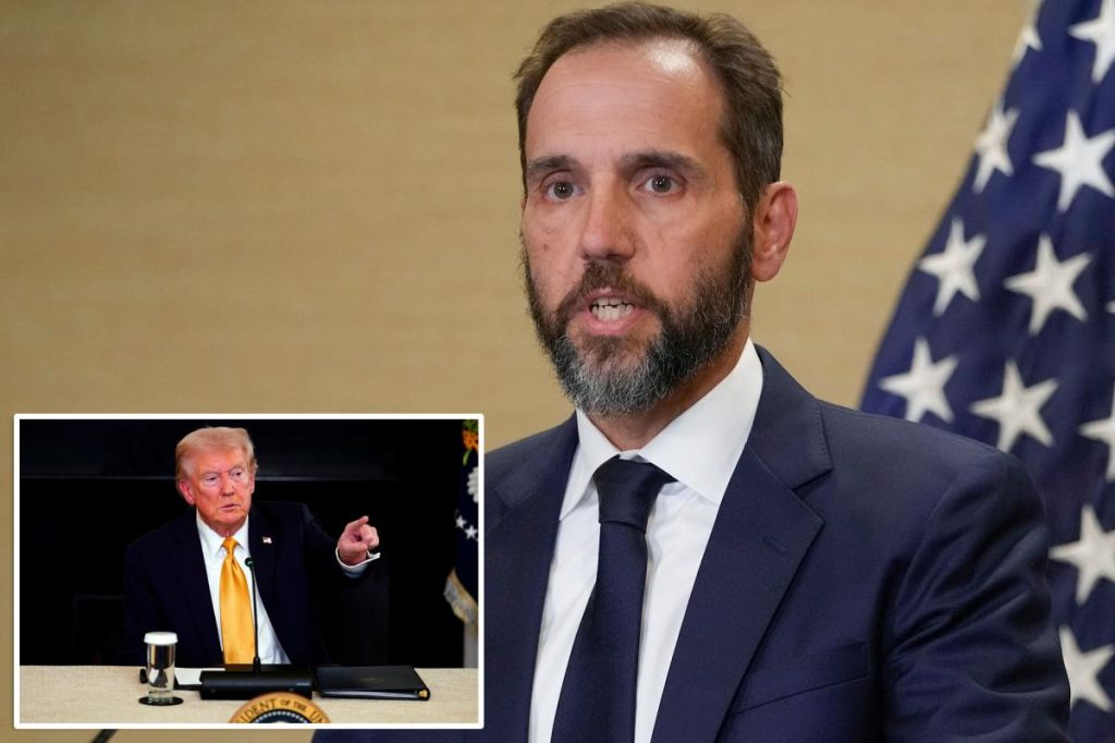 يطلب جاك سميث الإدلاء بشهادته علنًا بشأن تحقيقات ترامب