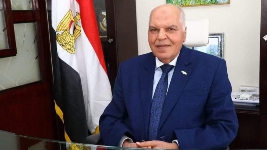 مات بأزمة قلبية.. الزناتي ينعى معلم بالشرقية ويوجه بمساندة أسرته