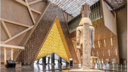 “الأوروبي للآثار البحرية”: 131 قطعة أثرية من اكتشافاتنا ستُعرض في المتحف المصري الكبير