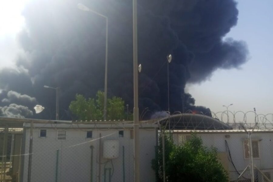 حريق خط أنابيب نفطي بالبصرة يودي بحياة عاملين