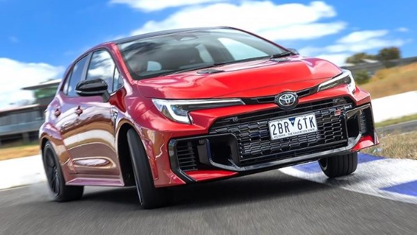 تويوتا كورولا GR تستعد للانطلاق .. تجهيزات جديدة وبهذا السعر