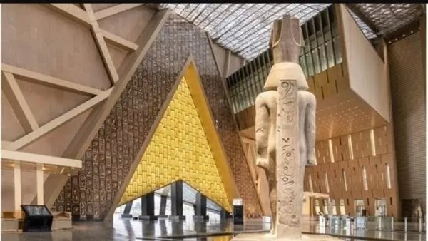 أستاذ الآثار المصرية: مكان المتحف المصري الكبير عبقري.. وحدث افتتاحه سيكون كبيرا