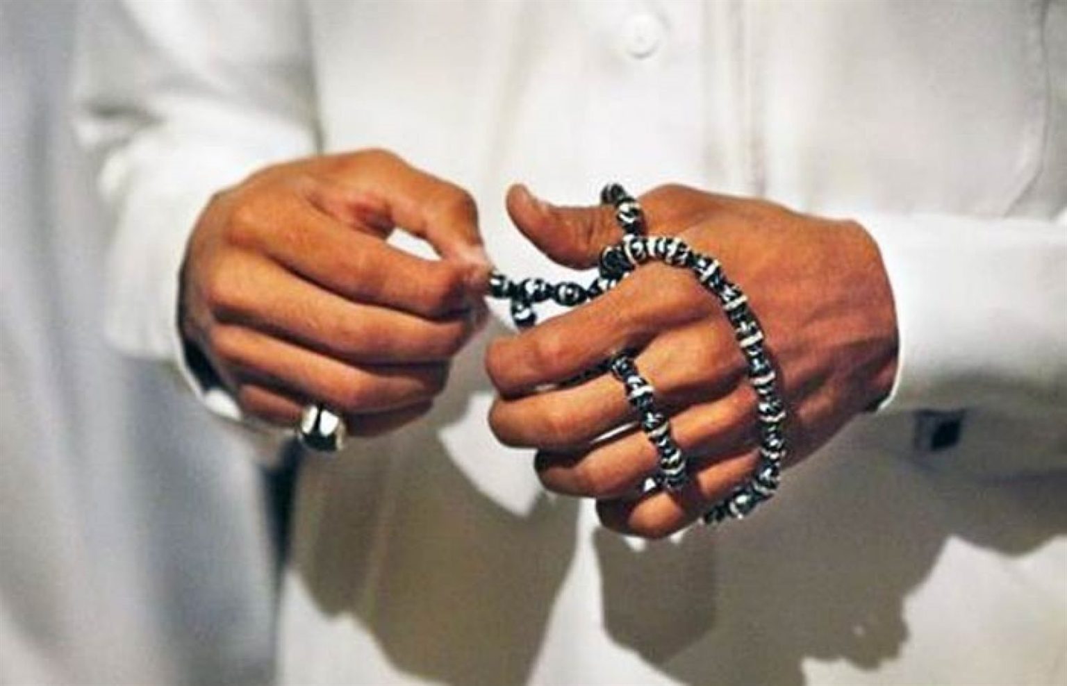 علي جمعة: الذكر حياة القلب.. والكلمات العشر المباركات زاد المسلم في الحياة