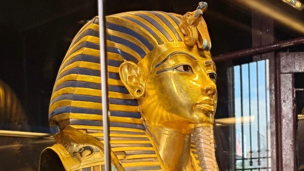 توت عنخ آمون 