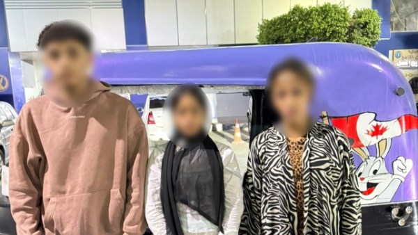 ملابس فاضحة في الشارع.. القبض على فتاتين بعد انتشار صورهما على السوشيال ميديا