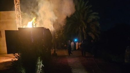 اندلاع حريق في محول كهرباء بعزبة «قوماطه» بأسيوط | شاهد