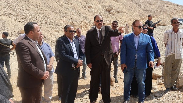 محافظ سوهاج يوجه برفع كفاءة منظومة التقنين والاستعداد للأمطار والسيول ومراعاة الحياد في انتخابات النواب