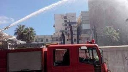 السيطرة على حريق فى ورشة نجارة بـ أسوان