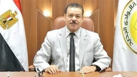 كلية العلوم جامعة الوادي تنظم ملتقى توظيفيا لخدمة خريجيها