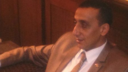 فى حركة المحليات.. استمرار الوصيف سكرتيرا عاما لمطروح والدفع بوجوه جديدة كرؤساء للمدن