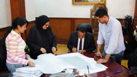 أخبار مطروح| الدفع بوجوه جديدة فى حركة المحليات.. واعتماد المخطط التتفصيلي لمدينة العلمين