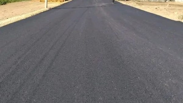 استمرار أعمال رصف ورفع كفاءة طريق العاشر من رمضان بجنوب بورسعيد|| صور