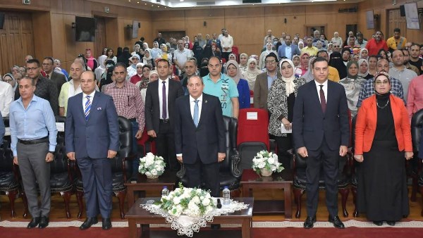 محافظ بورسعيد يشهد ندوة توعوية حول دور هيئة الرقابة الإدارية في الوقاية من الفساد و مكافحته