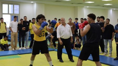 رئيس جامعة بنها: ممارسة الرياضة مهمة في الحفاظ على الصحة العامة لأبنائنا الطلاب