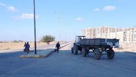 استمرار أعمال النظافة بحي غرب كفر الشيخ | صور