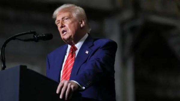 ترامب: سنساعد في إعادة إعمار غزة وسترون ذلك قريبًا