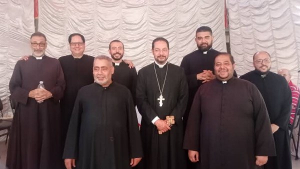 الأنبا باخوم يترأس مهرجان “خليك فرحان” لفرح وعطاء بالقاهرة