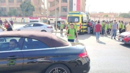 إصابة 4 طالبات في تصادم سيارتين أمام مدرسة لغات بمعصرة حلوان| صور