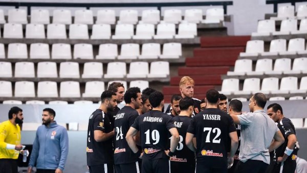 «رجال يد الأهلي» يواجه منتدى درب السلطان المغربي اليوم بنهائي إفريقيا