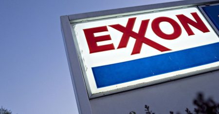 كازاخستان تبحث مع “إكسون موبيل” تطوير جزء من حقل “كاشاغان” العملاق