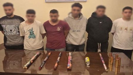 احتفالا بصديقهم المفرج عنه..ضبط 5 أشخاص روعوا المواطنين بالألعاب النارية