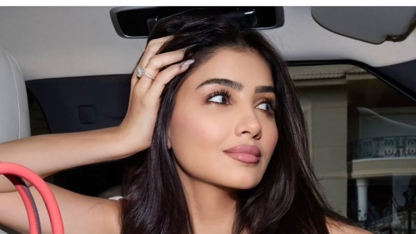 بالكاجوال.. مي عمر بإطلالة لافتة عبر إنستجرام