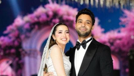 نجوم الفن يشاركون أحمد جمال وفرح الموجي فرحتهما في حفل زفاف أسطوري بالقاهرة|فيديو