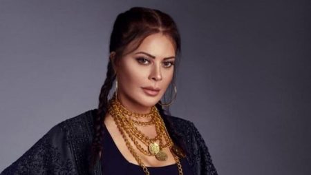 لحظة إنسانية.. كارمن لبس تبكي في فيديو مؤثر وتتحدث عن الخذلان والحب