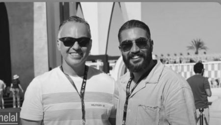 إيه الجنان دا.. انفعال محمد العدل بسبب مصرع مصورين في تصوير إعلان