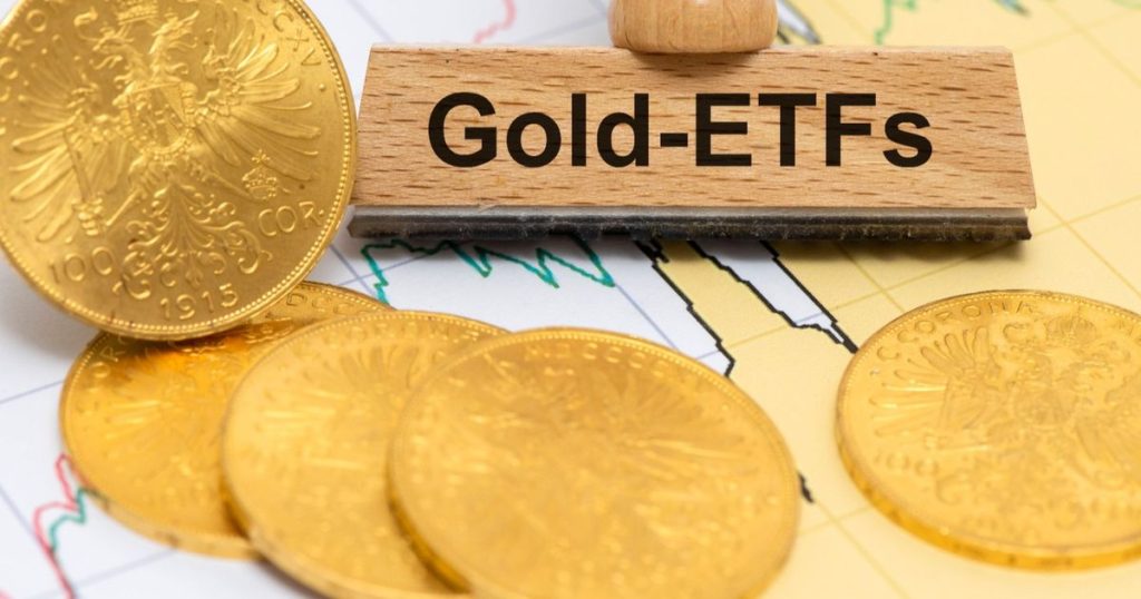 ما هي صناديق الاستثمار في الذهب؟ دليلك الشامل