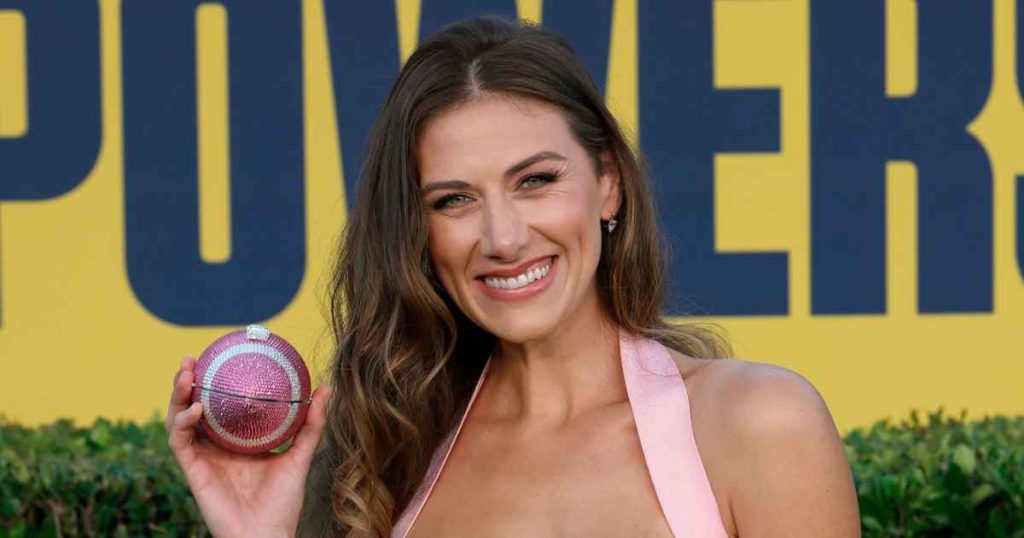 من هي زوجة مارك سانشيز بيري ماتفيلد؟ 5 أشياء يجب معرفتها عن الممثلة