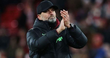 هل الولاء في العمل نعمة أم نقمة؟ دروس في القيادة من أسطورة ليفربول يورغن كلوب