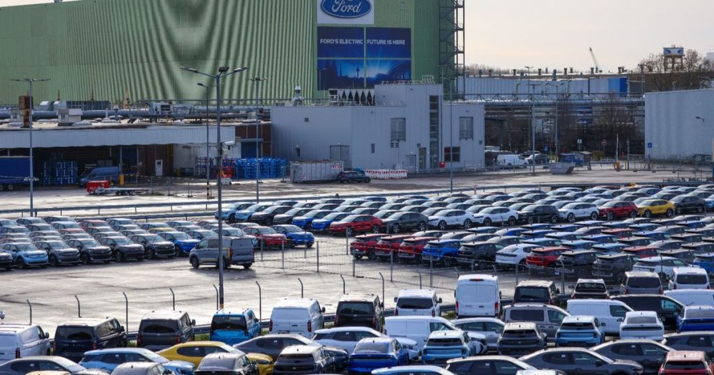 “فورد” تستثمر 370 مليون دولار لإعادة إحياء مصنعها في الهند