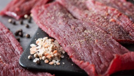 تقوم شركة Premium Brands Holdings بتقليص توقعات الأرباح على تكاليف لحوم البقر