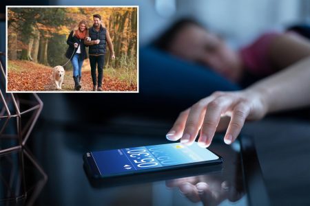 كيف يمكن للوجبات في نهاية هذا الأسبوع أن تؤثر على تعافيك من التوقيت الصيفي