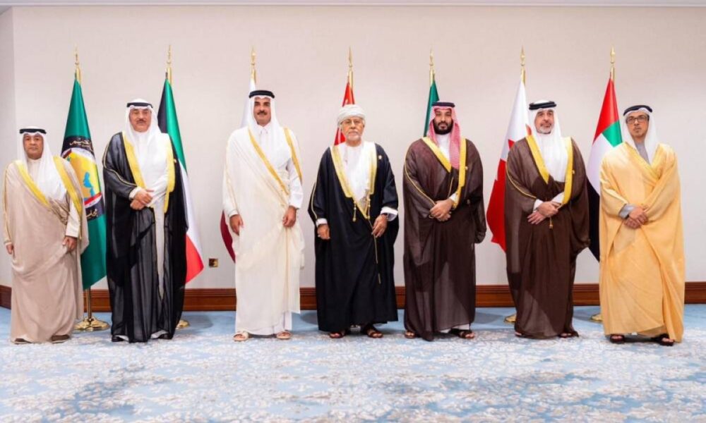 تقييم الوضع الدفاعي بالخليج: قادة يوجهون اللجنة العسكرية