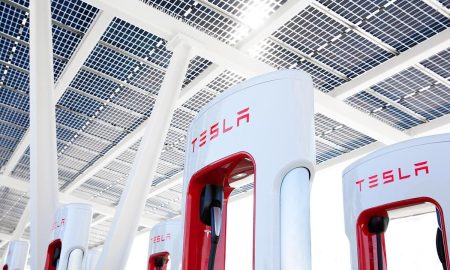1 سبب تسمية سهم Tesla بـ “الشراء القوي” قبل عام 2026