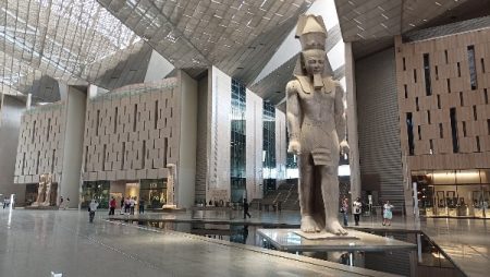 الإفتاء توضح حكم الشرع فى إقامة المتاحف ووضع التماثيل داخلها