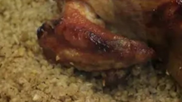 طريقة عمل دجاج محشي فريك.. بمذاق لا يقاوم