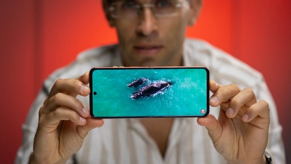 صفقة غير مسبوقة من أمازون وبست باي لهاتف Motorola Razr 2024: تخفيضات ضخمة تنافس السوق الأميركي