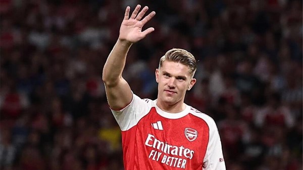 عودة فيكتور جيوكيريس تعزز صفوف آرسنال بعد التوقف الدولي