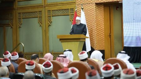 الضويني: الأزهر استطاع صياغة خطابا دينيا عالميا يعكس جوهر الإسلام حضاريا وإنسانيا