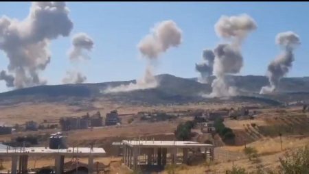 في الشرق والجنوب .. غارات إسرائيلية عنيفة على قطاع غزة