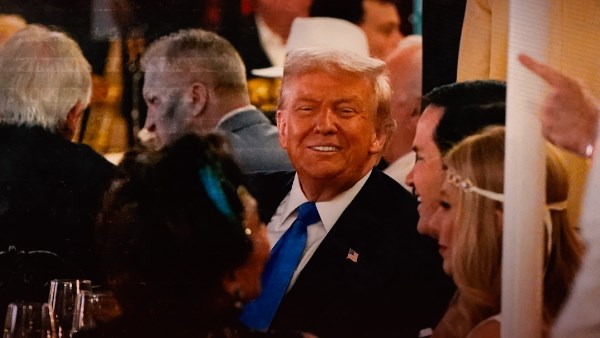 شاهد ..ترامب يحضر الهالوين في بالم بيتش بولاية فلوريدا